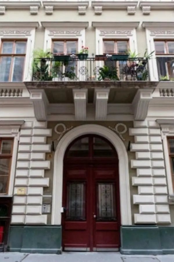 Revay Utca Apartman Budapest
