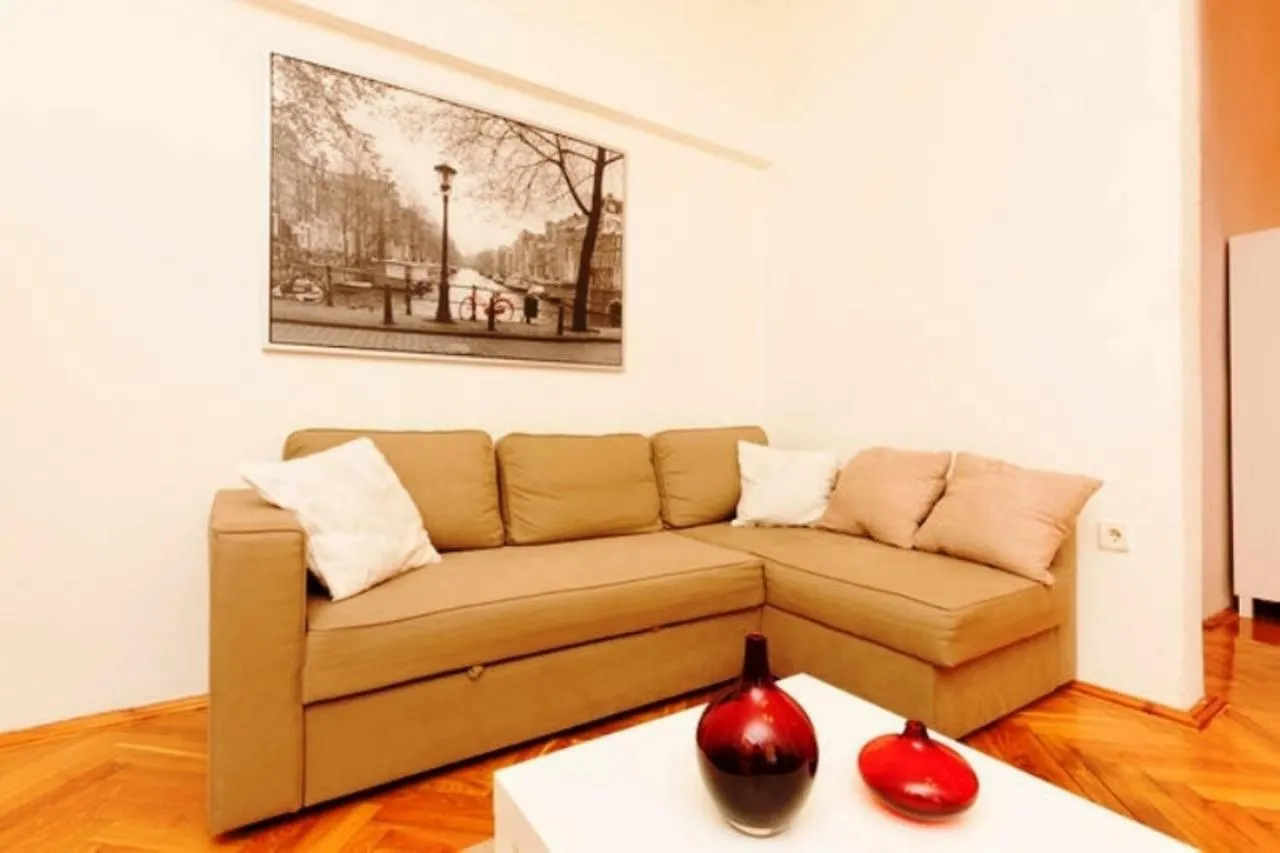 Revay Utca Apartman Budapest